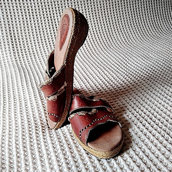 Clark's Artisan Collection - Picture 2 of 8